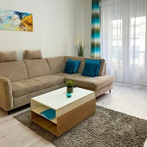 Asboth Taylor Appartement
